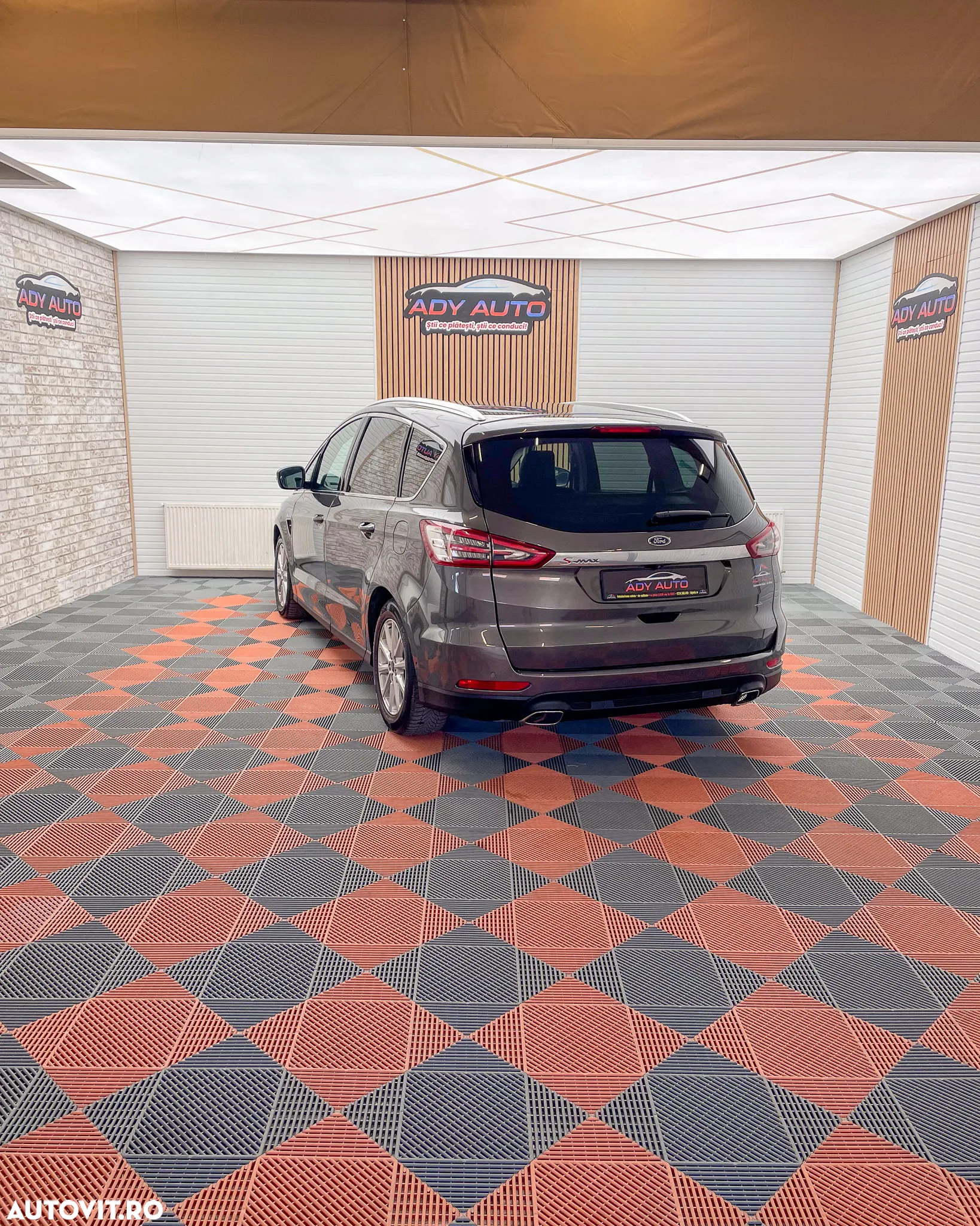 Ford S-Max 2.0 TDCi Bi-Turbo Aut. Vignale - 6