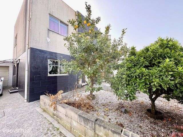 Moradia T4 com espaço exterior em Válega - Grande imagem: 2/39