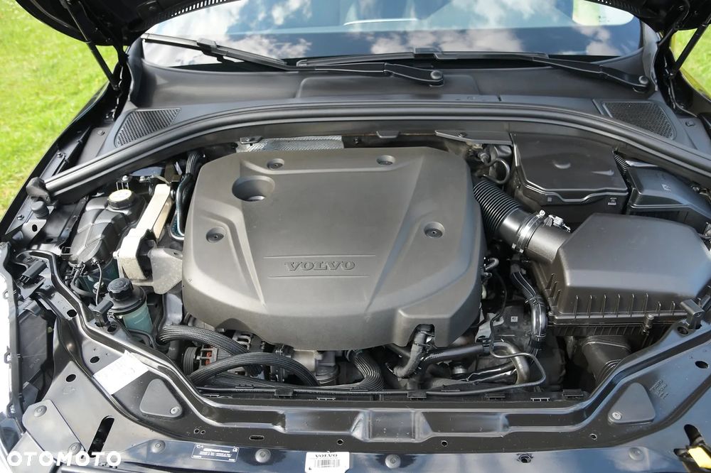 Volvo XC 60 D4 Momentum - 37