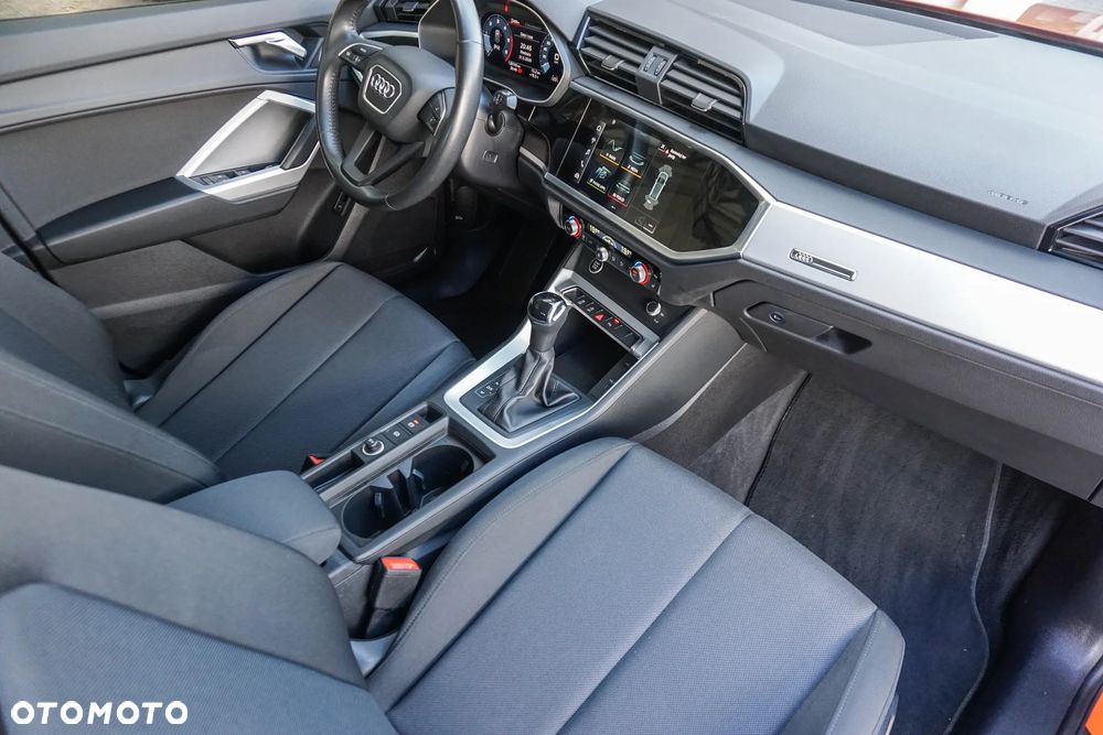 Audi Q3 35 TDI Advanced S tronic - 36