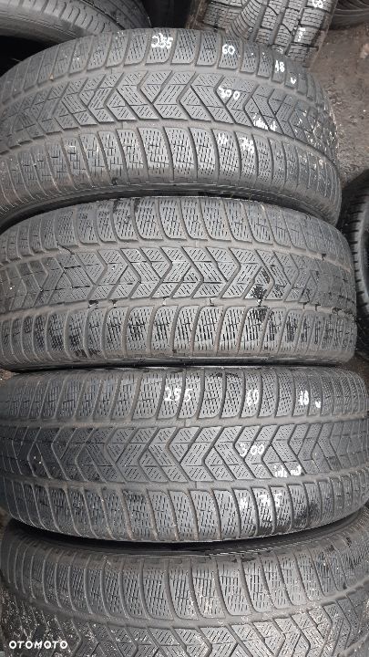 Pirelli 255/60/18 nr 745 - 1