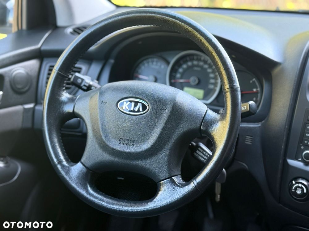 Kia Sportage 2.0 2WD Cup - 17