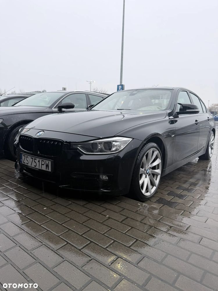 BMW Seria 3 320d - 32
