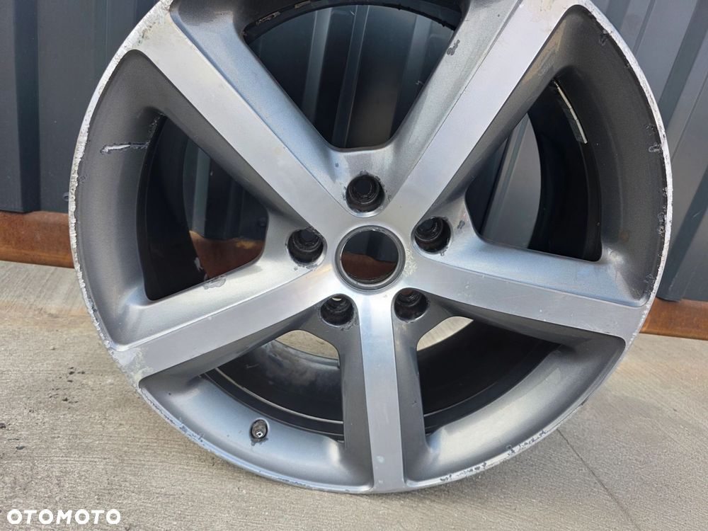 FELGA ALUMINIOWA AUDI VW SEAT SKODA 9.0J R20 ET60 4L0601025H S8/26 - 7