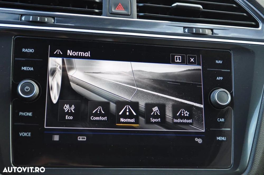 Volkswagen Tiguan Allspace 2.0 TDI SCR 4Motion DSG Highline - 34