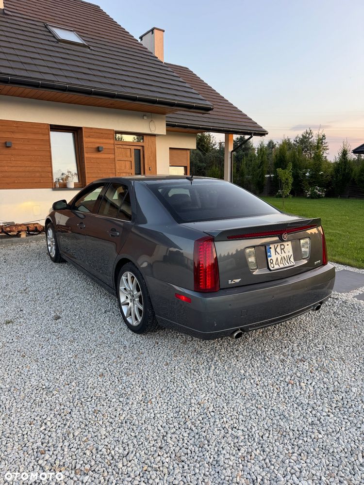 Cadillac STS-V - 7