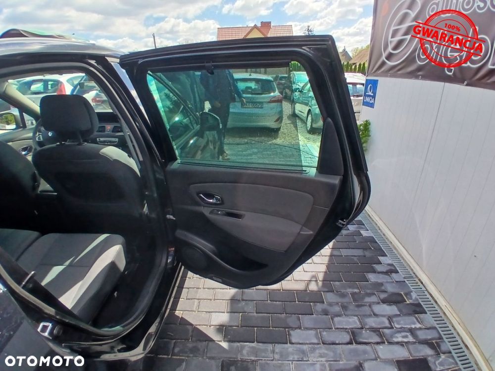 Renault Scenic 1.6 dCi Energy Bose Edition S&S - 32