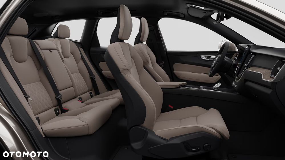 Volvo XC 60 T6 Plug-In Hybrid AWD Ultra Dark - 6