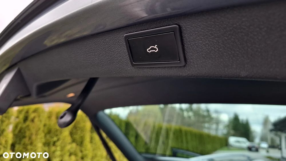 Skoda Superb 2.0 TDI Green tec DSG L&K - 15