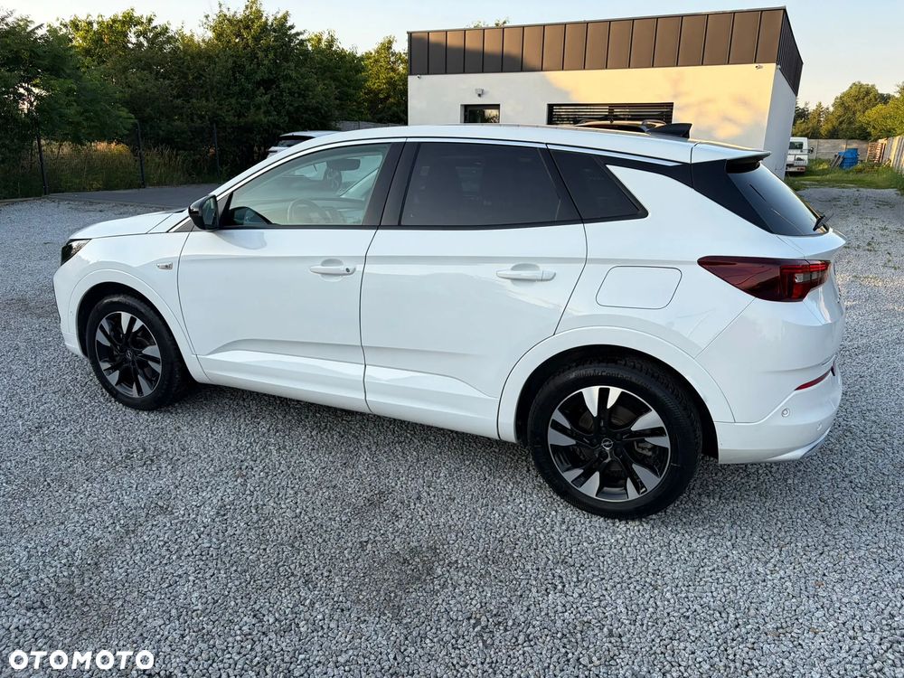 Opel Grandland 1.6 DI Automatik Business Elegance - 8