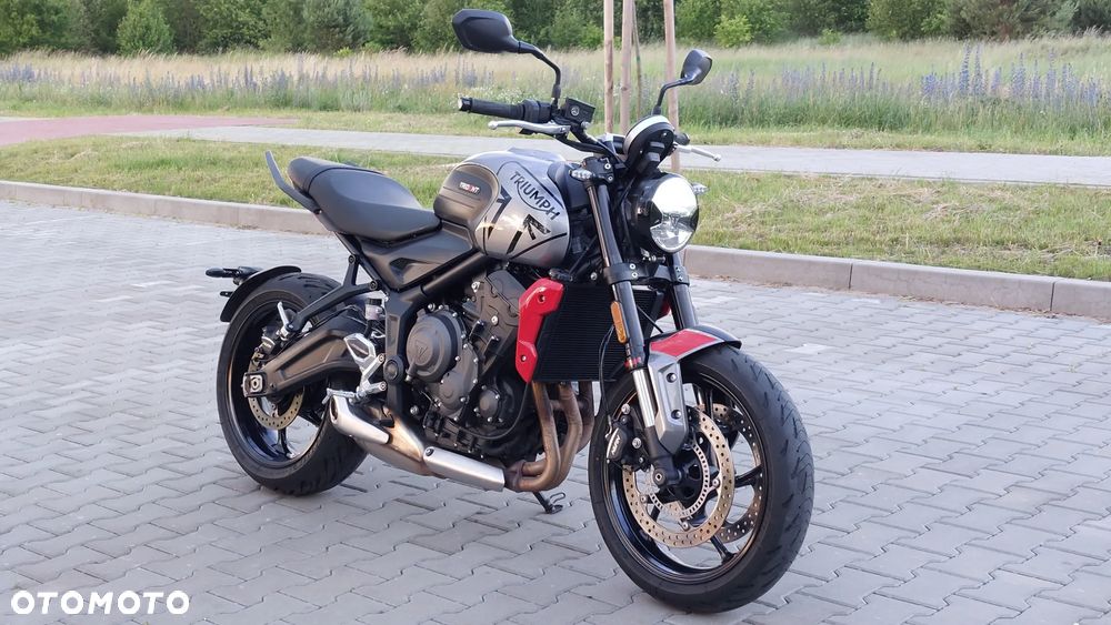 Triumph Trident - 1