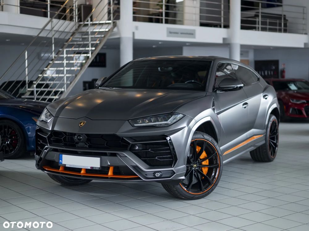 Lamborghini Urus Standard - 1
