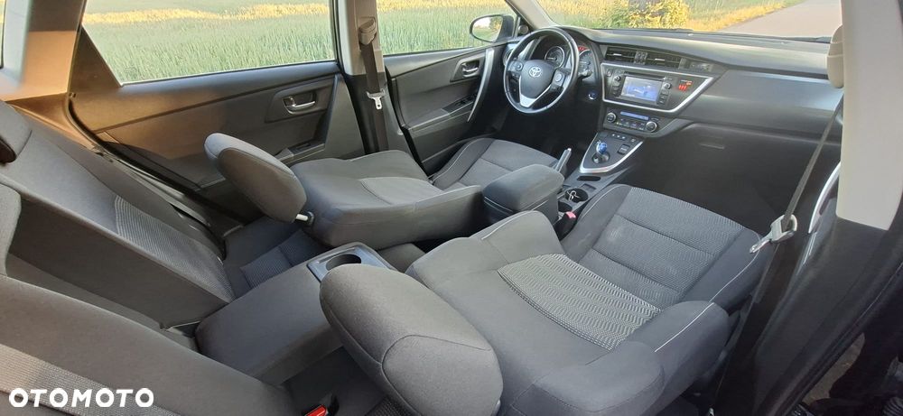 Toyota Auris - 18