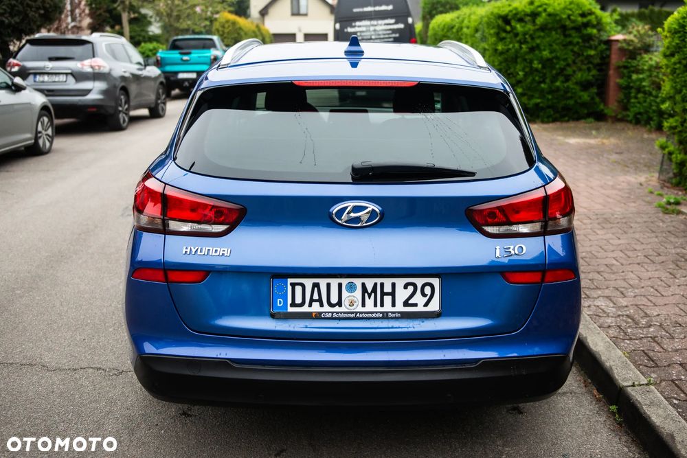 Hyundai i30 i30cw 1.4 Advantage - 13