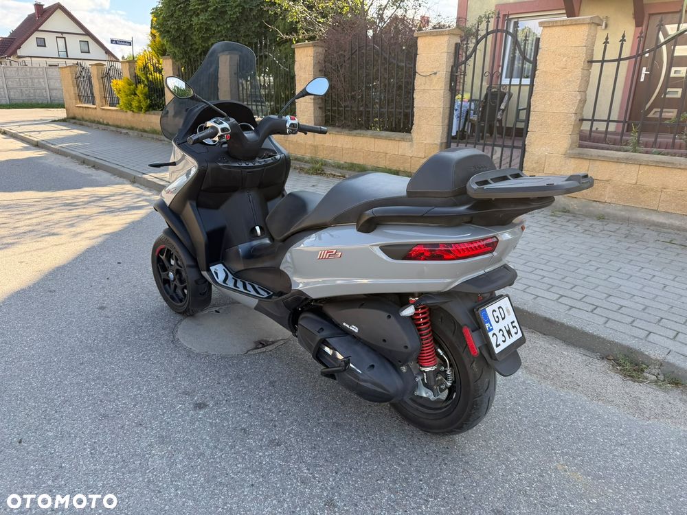 Piaggio MP-3 - 6