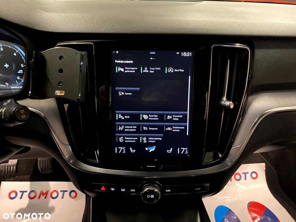Volvo V60 D3 Momentum - 23