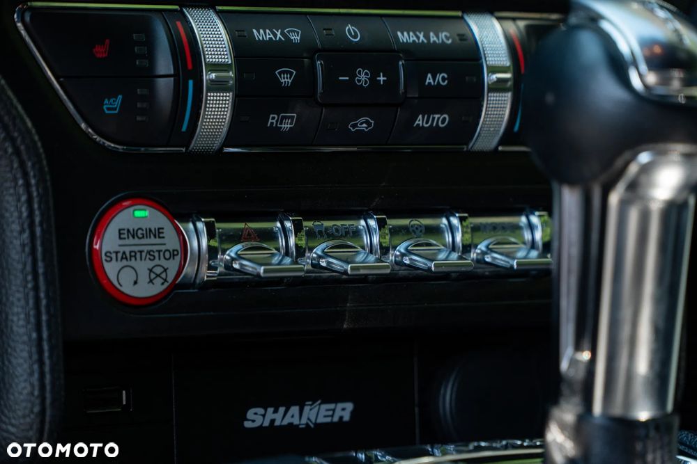 Ford Mustang 5.0 V8 GT - 14