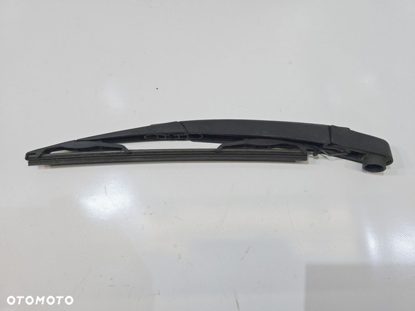 RAMIĘ WYCIERACZKI TYŁ BAGAŻNIKA HYUNDAI I20 II