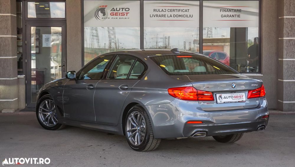 BMW Seria 5 530i xDrive AT - 7