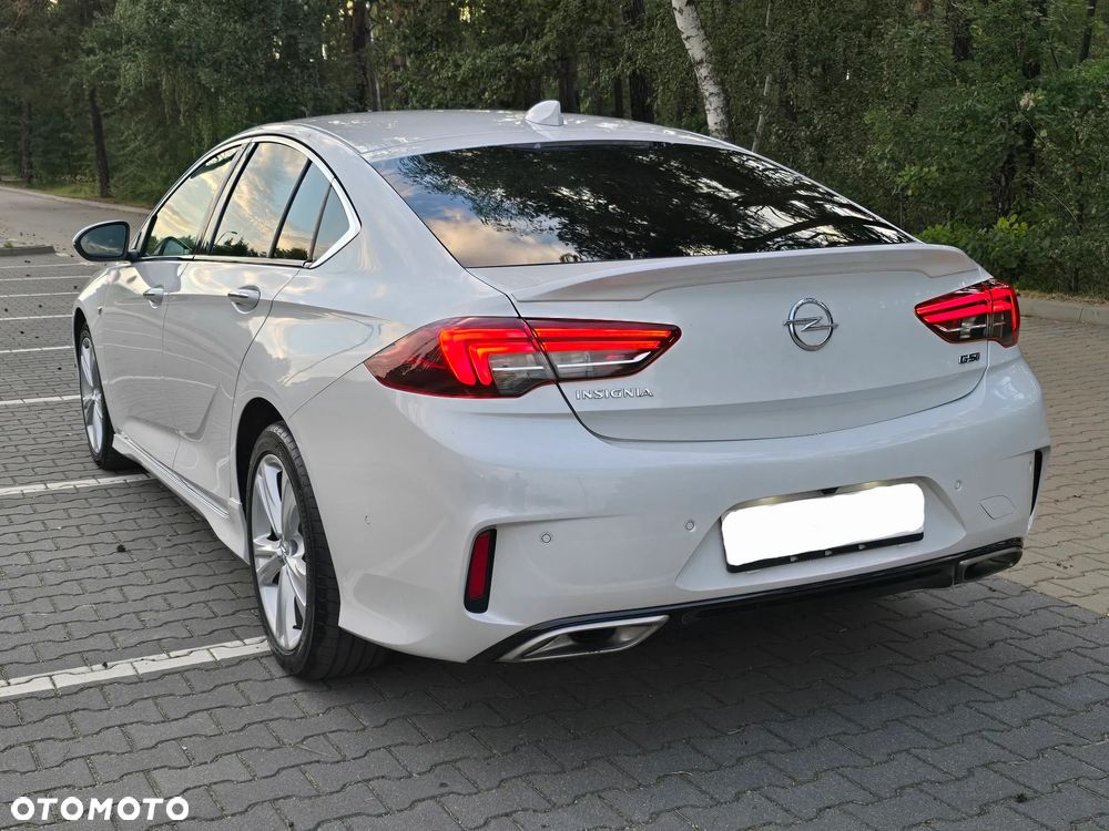 Opel Insignia 2.0 T 4x4 GSi S&S - 38