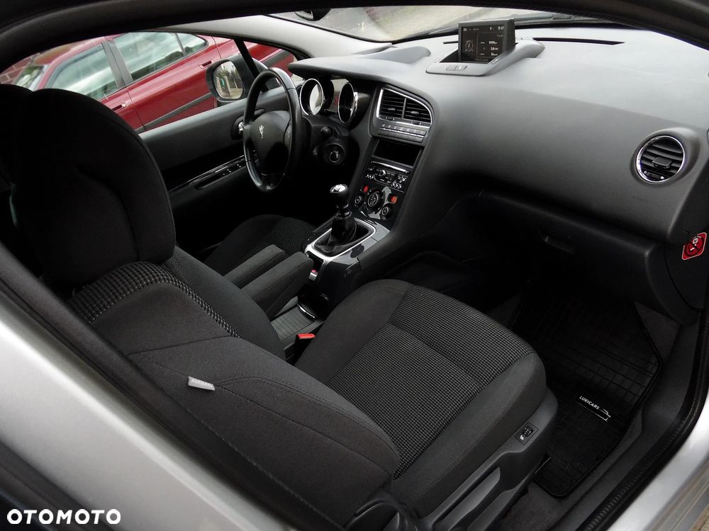 Peugeot 5008 2.0 HDi Family 7os - 26