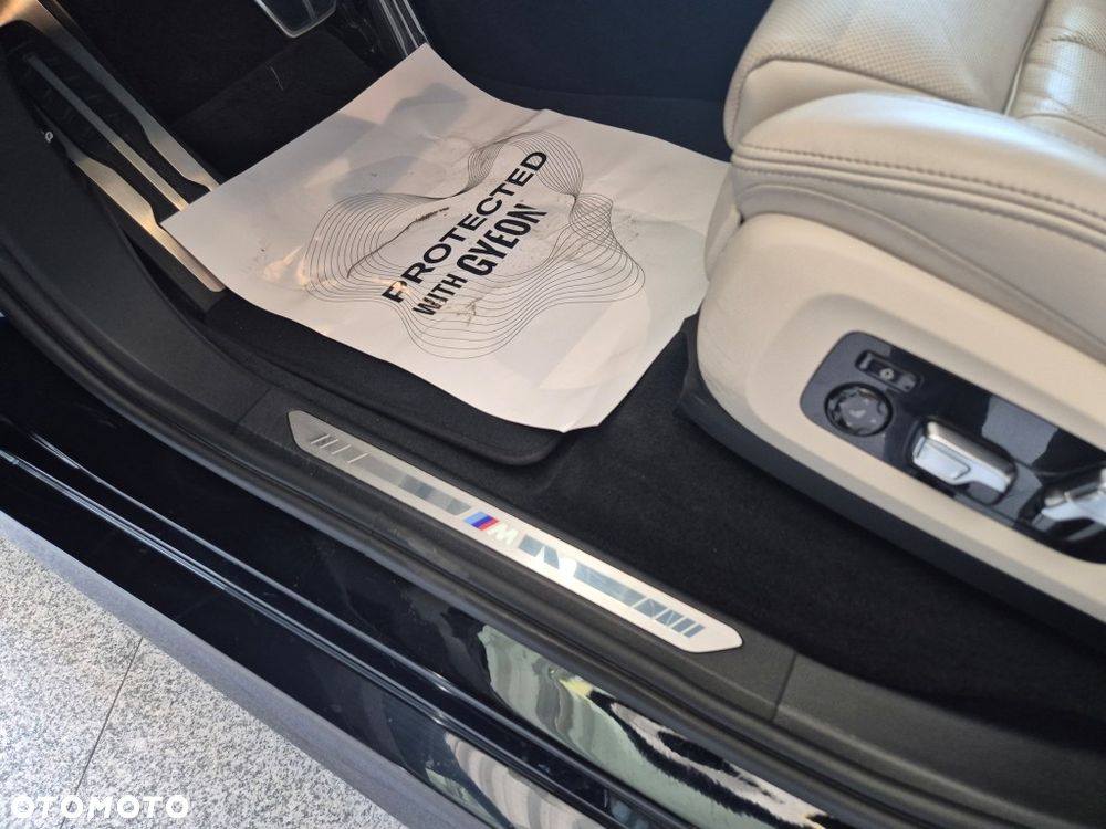 BMW X5 xDrive40d mHEV - 25