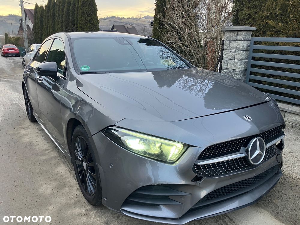 Mercedes-Benz Klasa A 180 7G-DCT AMG Line - 2