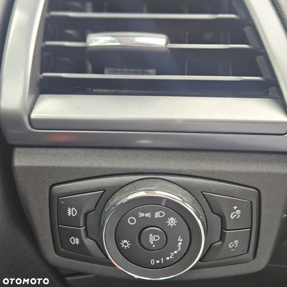Ford Mondeo 1.5 TDCi Start-Stopp Titanium - 25