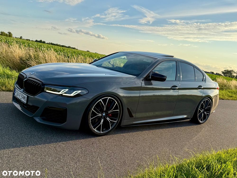 BMW Seria 5 M550i xDrive - 6