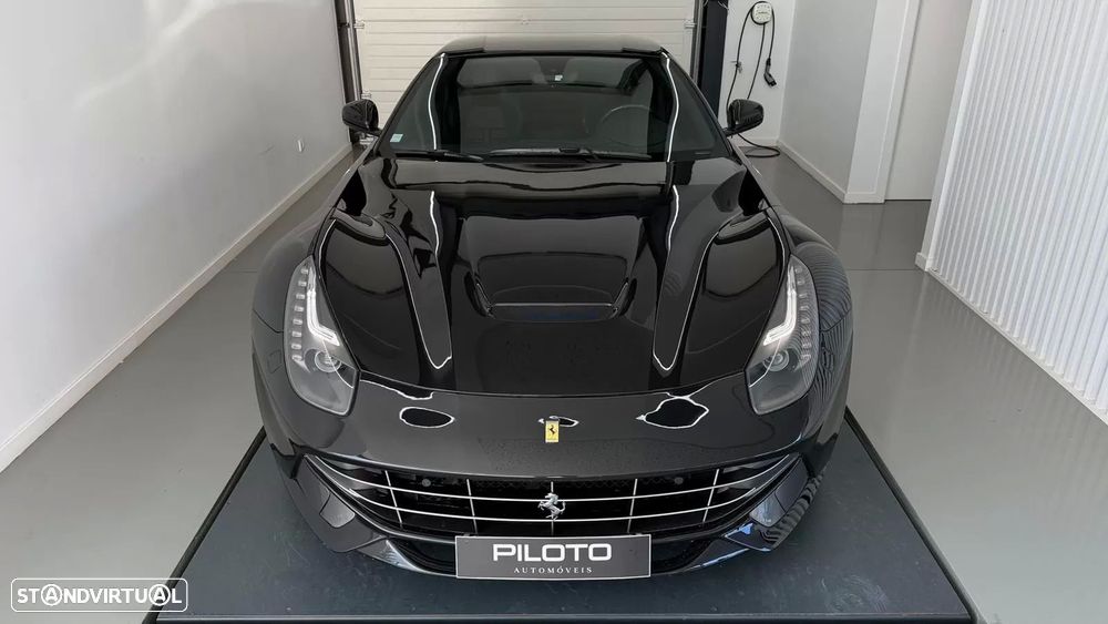 Ferrari F12 Berlinetta 6.3 V12 - 6