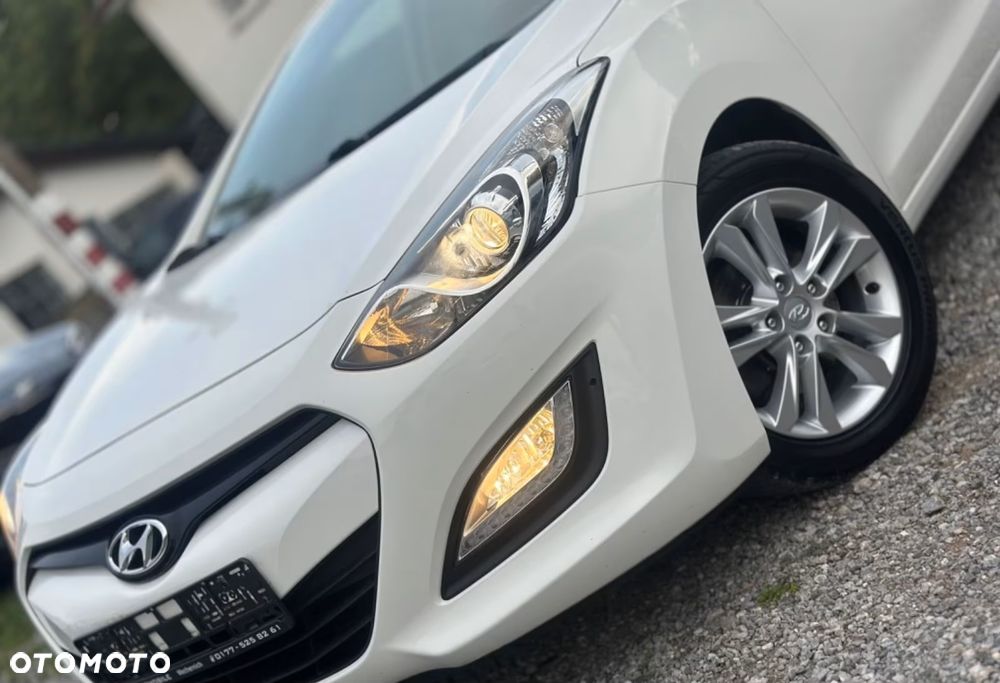 Hyundai i30 1.6 CRDi Style - 11