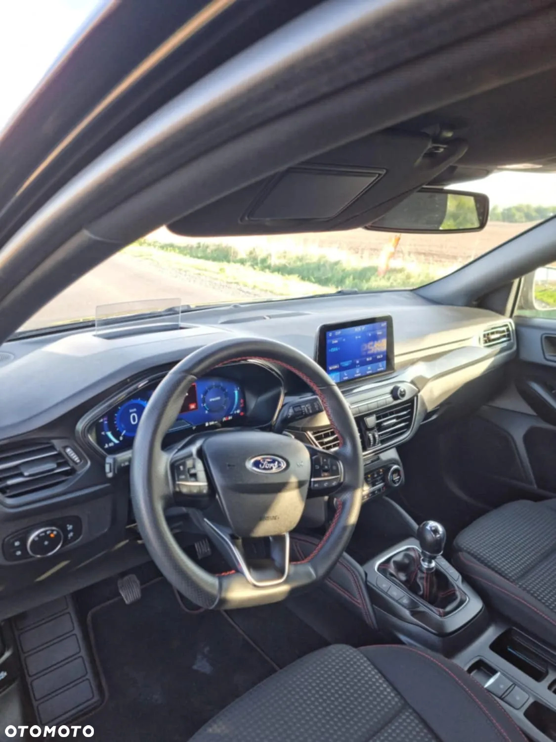 Ford Focus 1.0 EcoBoost mHEV ST-Line X - 16
