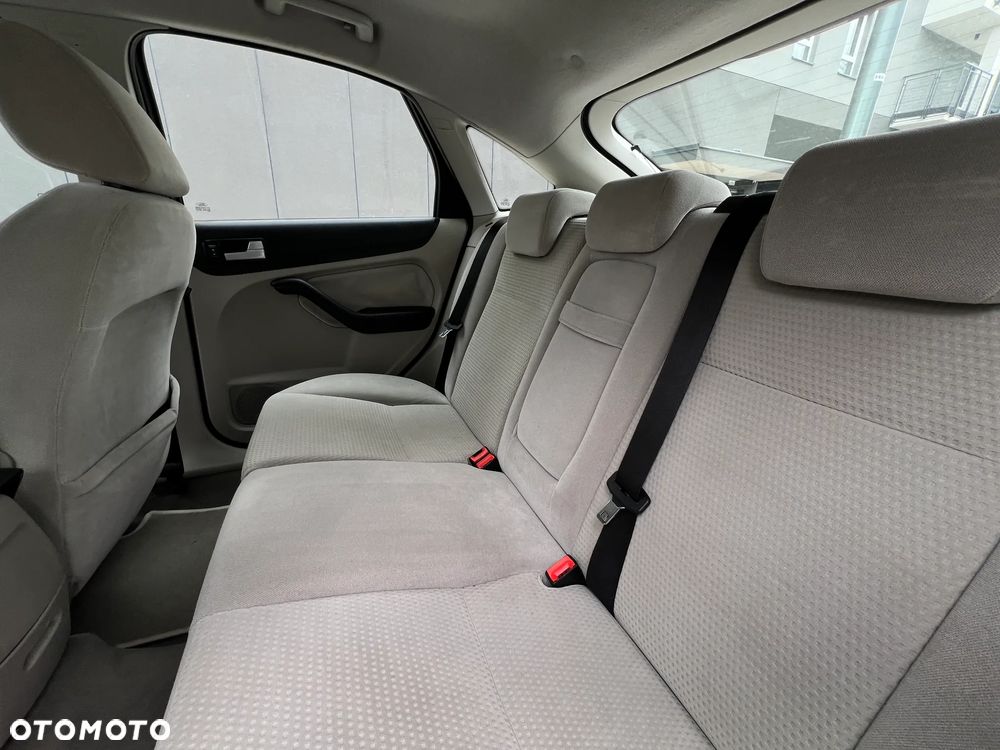 Ford Focus - 14
