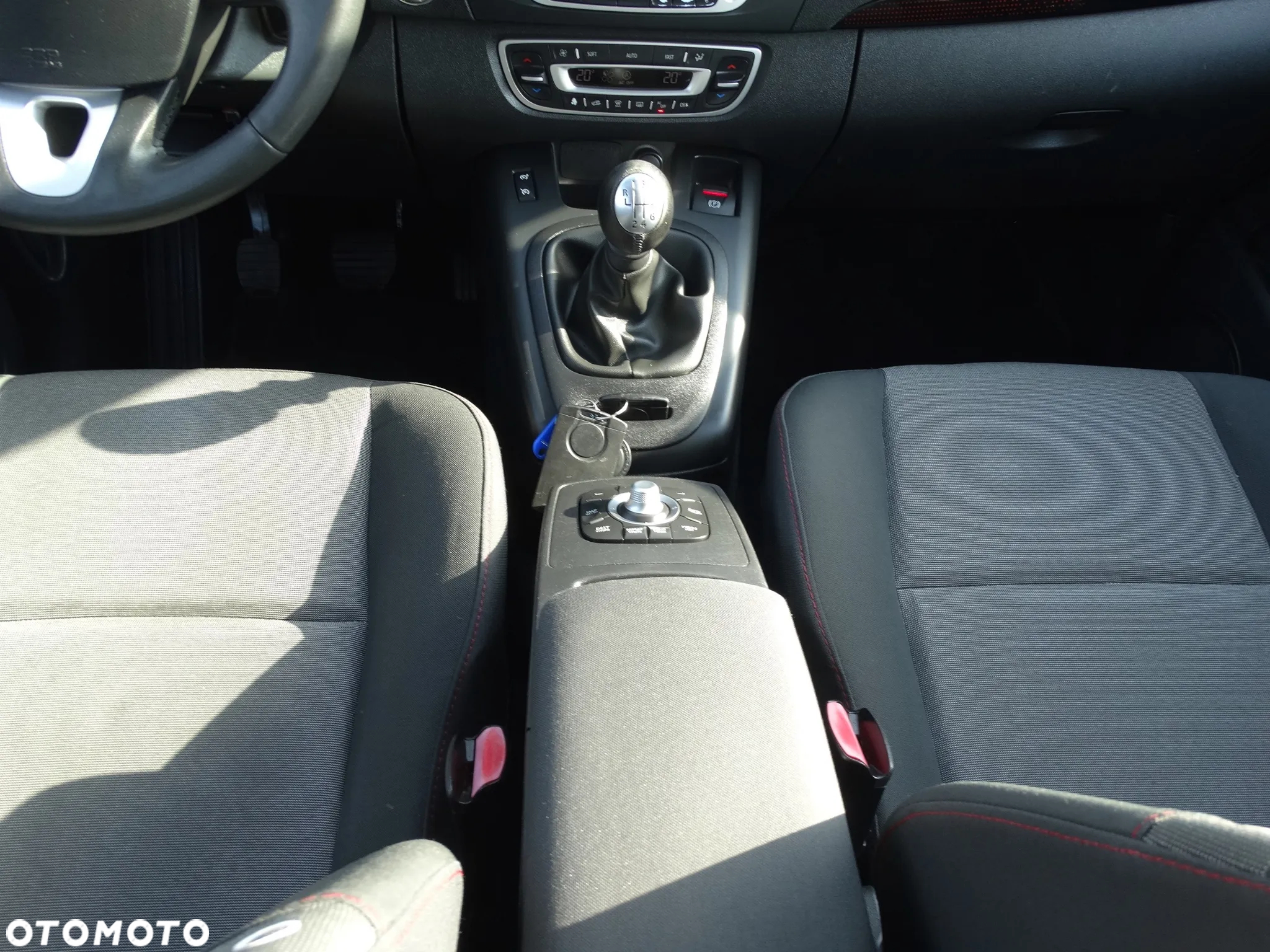 Renault Scenic 1.5dCi TomTom Edition - 20