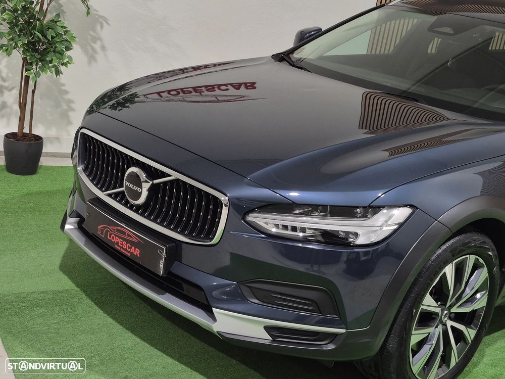 Volvo V90 Cross Country 2.0 B5 Plus AWD - 3