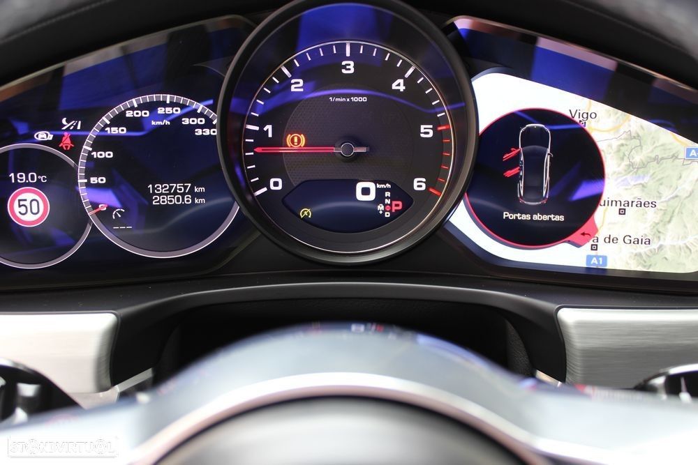 Porsche Panamera 4 S - 22