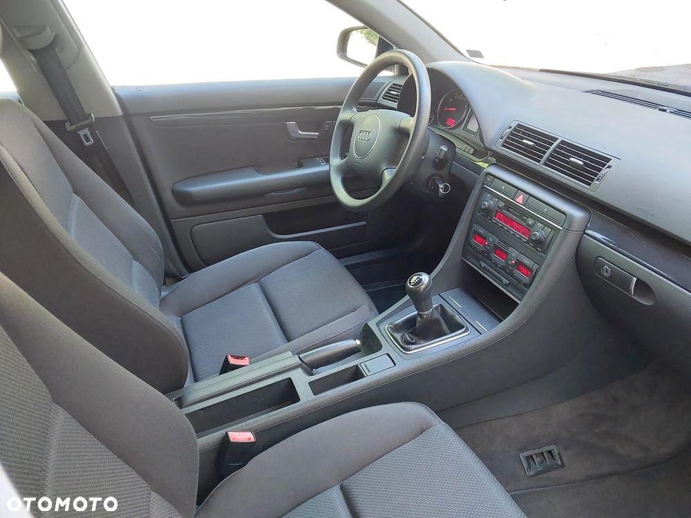 Audi A4 Limousine 2 - 21