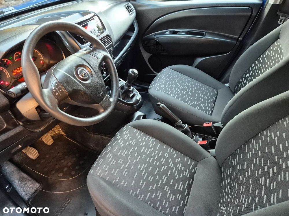 Opel Combo - 22