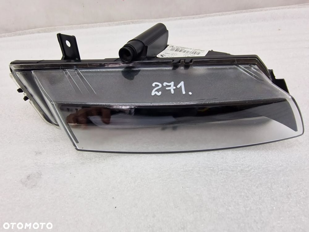 BMW E81 / E87 LIFT 07- PRAWY HALOGEN , NR 7181288 , NR AUKCJI H271 - 1