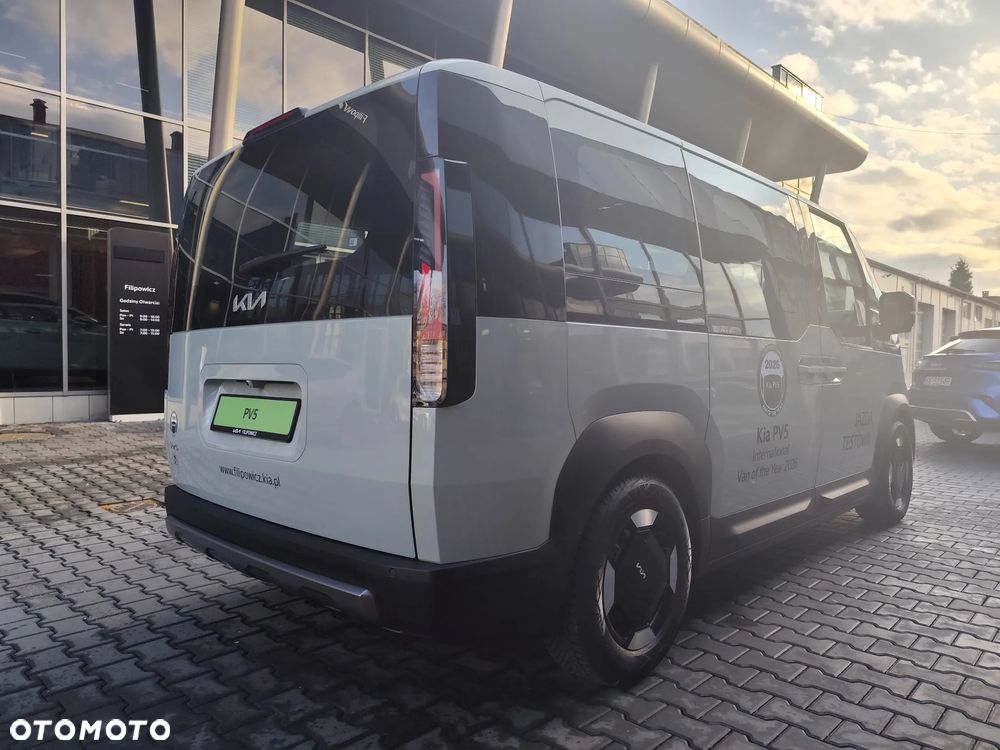 Kia PV5 - 8