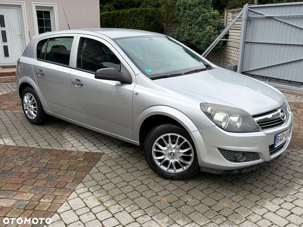 Opel Astra - 2
