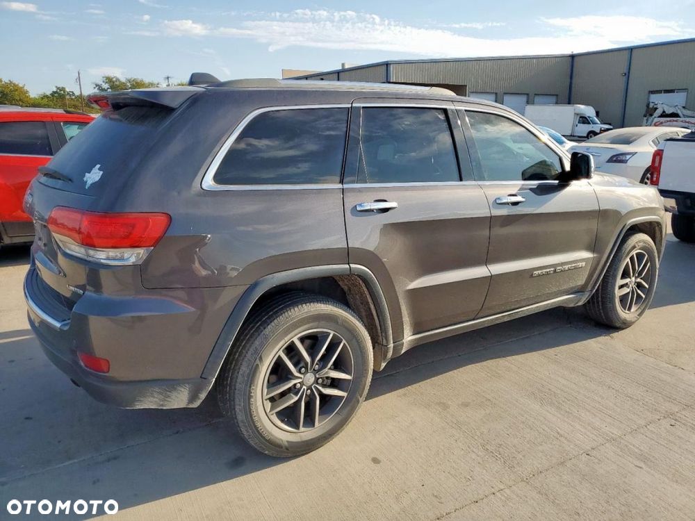 Jeep Grand Cherokee - 10