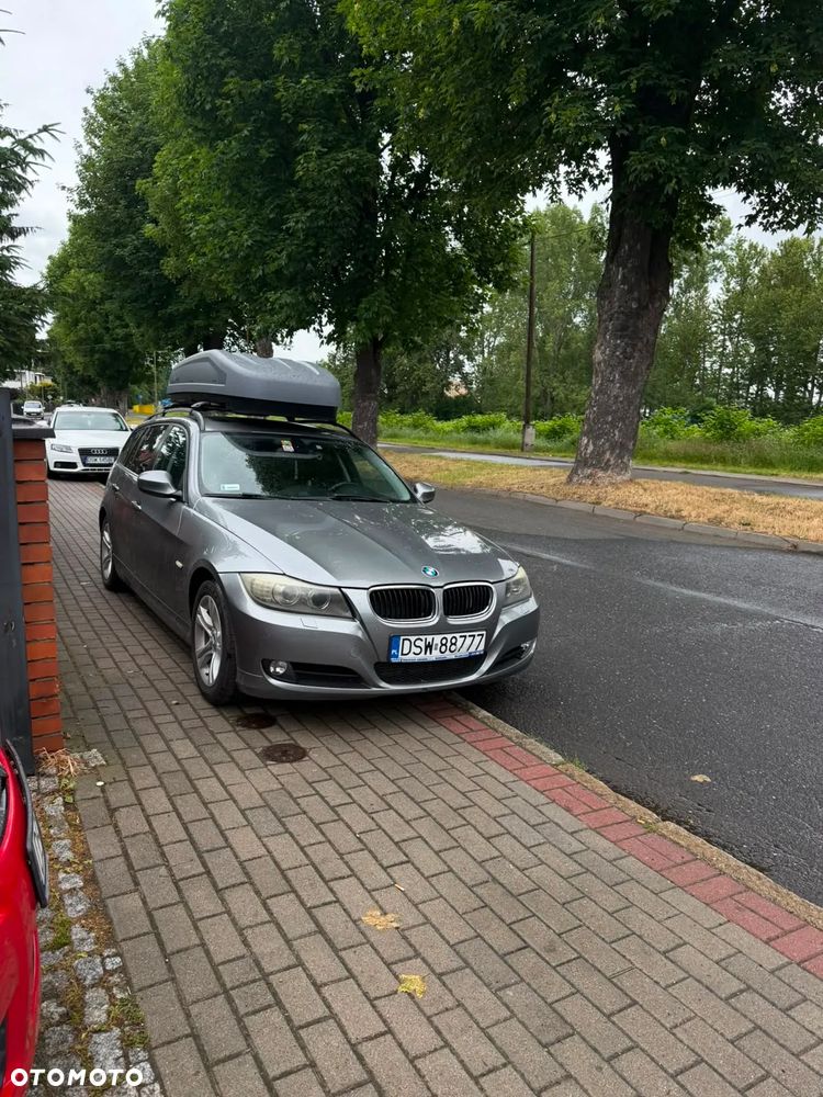 BMW Seria 3 318d - 3