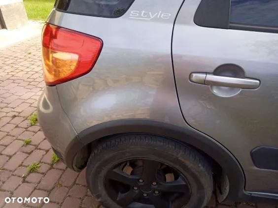 Suzuki SX4 2.0 DDiS 4x2 Style - 4