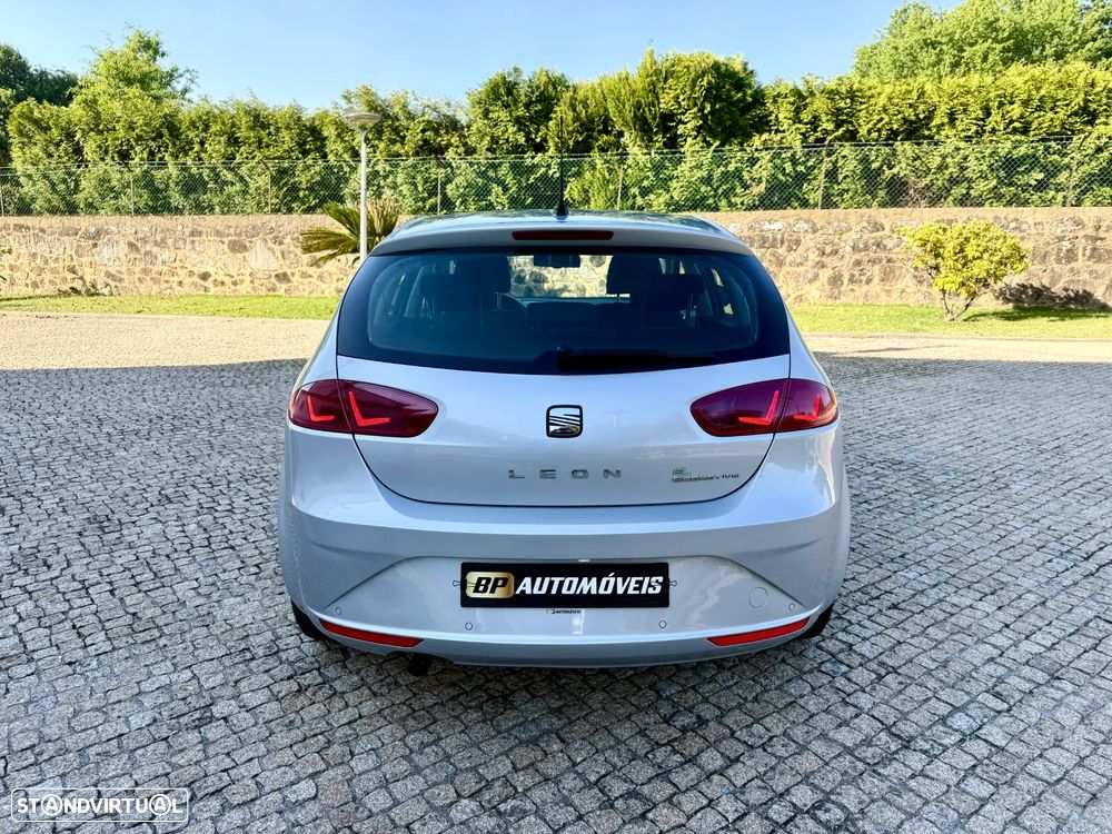 SEAT Leon 1.6 TDI ECOMOTIVE Sport Start/Stop - 9