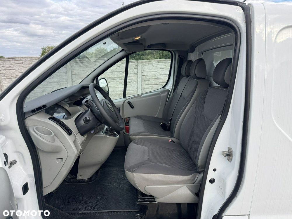 Opel Vivaro - 13