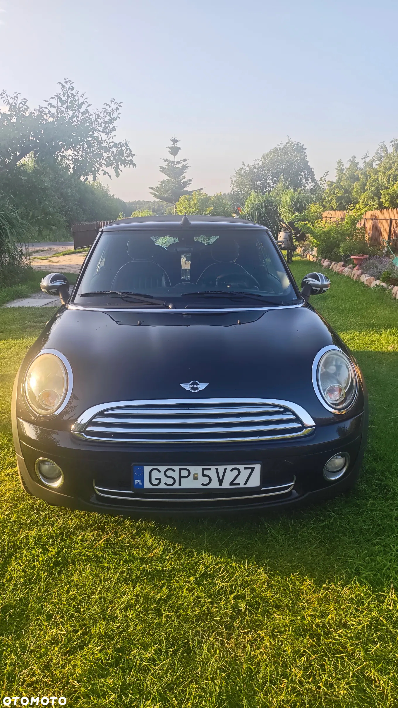 MINI Cooper Standard - 2