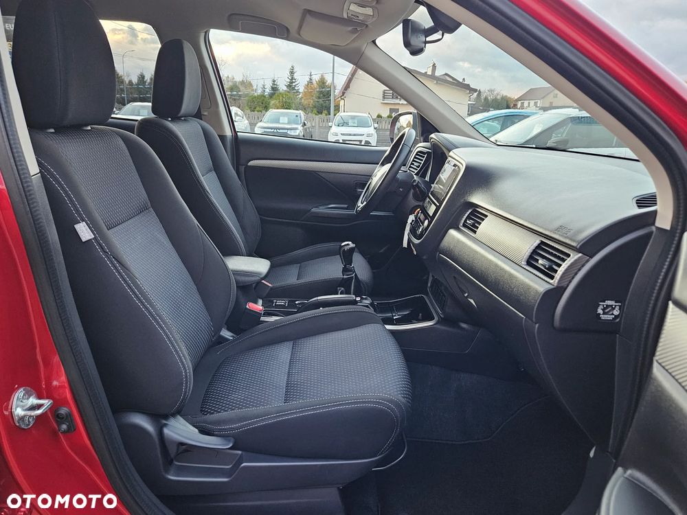 Mitsubishi Outlander 2.0 City Style 2WD - 21