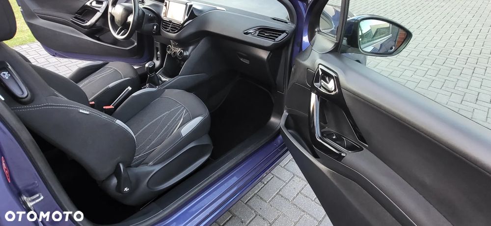 Peugeot 208 1.2 PureTech Active - 20
