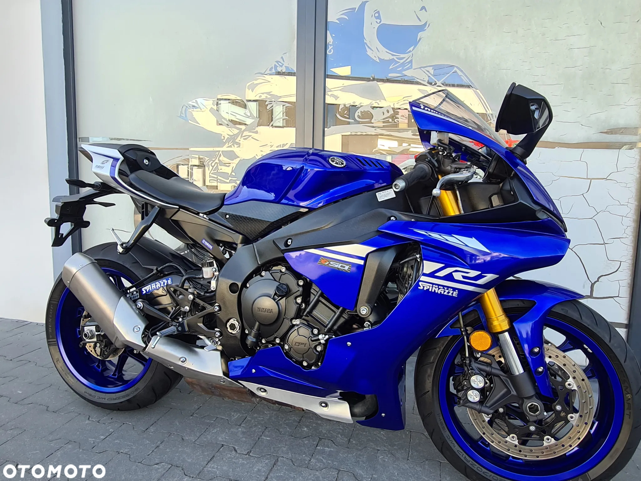 Yamaha R1 - 19